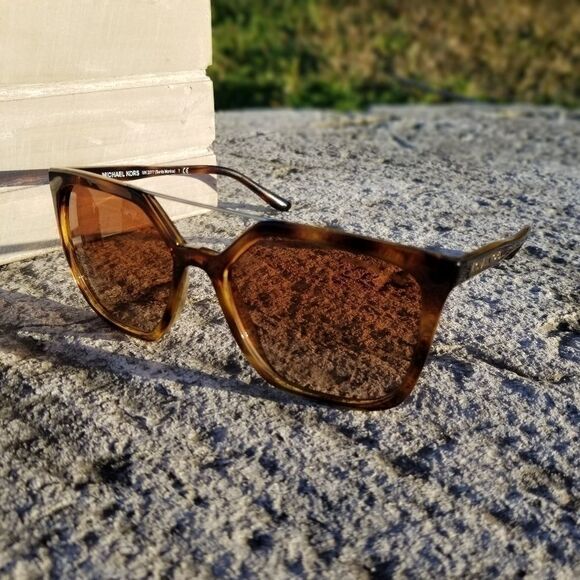 ?️?MK Sunglasses Santa Monica main image 5